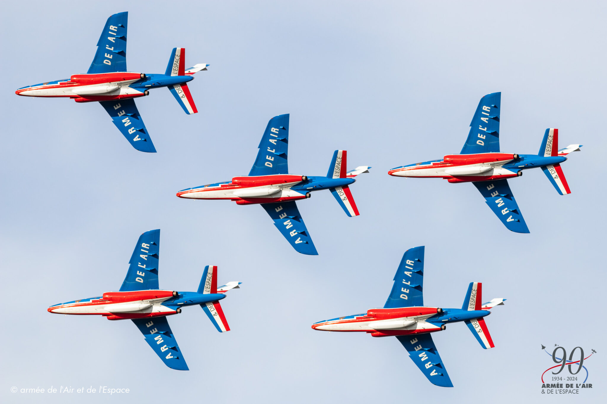 Le jeudi 14 mars 2024, la Patrouille de France a effectuée deux passage symbolique au dessus de la Base Aérienne Luxeuil-Saint Sauveur à l'honneur des 90 ans de l'armée de l'Air et de lEspace.